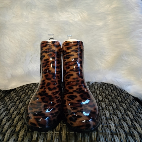 A New Day Chelsea Waterfront Leopard Print Boots Size 5 - Picture 2 of 4